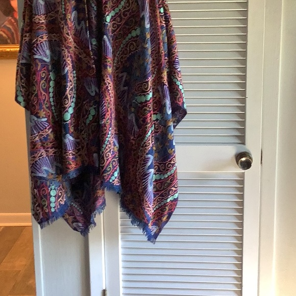Women’s Full length Shaw. Beautiful colors. Very Warm Sold at Anthropologie - Picture 3 of 9